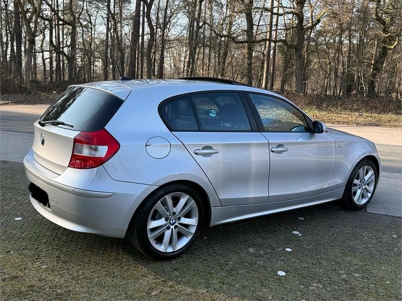 Second-hand BMW 120 150 CP (110 kW) 2006 Argintiu Hatchback