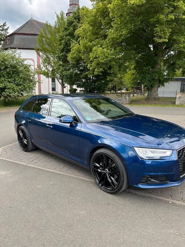 Blau Gebraucht 2016 Audi A4 S-Line Kombi | 27.000 € - Bild 1/4