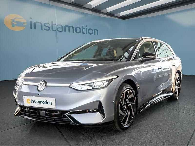 Blau Gebraucht 2024 VW ID.7 Kombi | 50.649 € - Bild 1/4