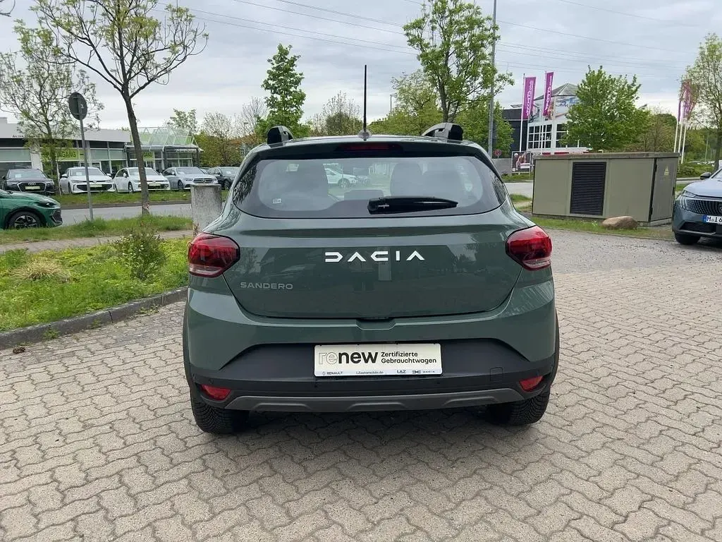 Gebraucht Dacia Sandero Expression 91 PS (66 kW) 2025 Safarigrüngrau Limousine