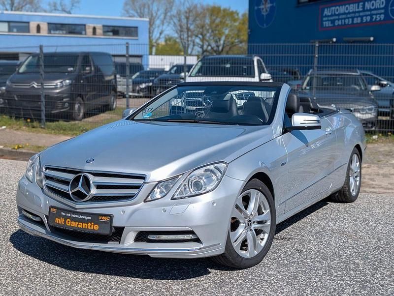 Second-hand Mercedes E200 184 CP (135 kW) 2011 Argintiu Cabrio