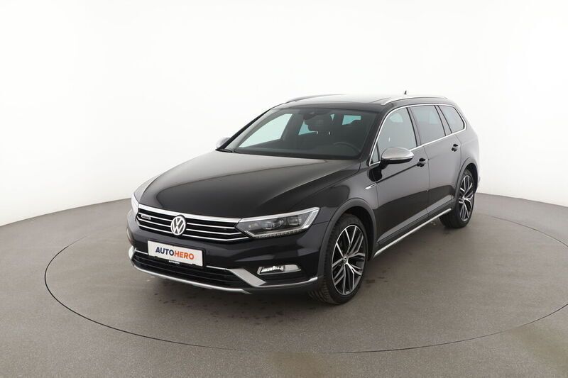 Schwarz Gebraucht 2018 VW Passat Alltrack Kombi | 23.180 € (Fairer Preis) - Bild 1/4