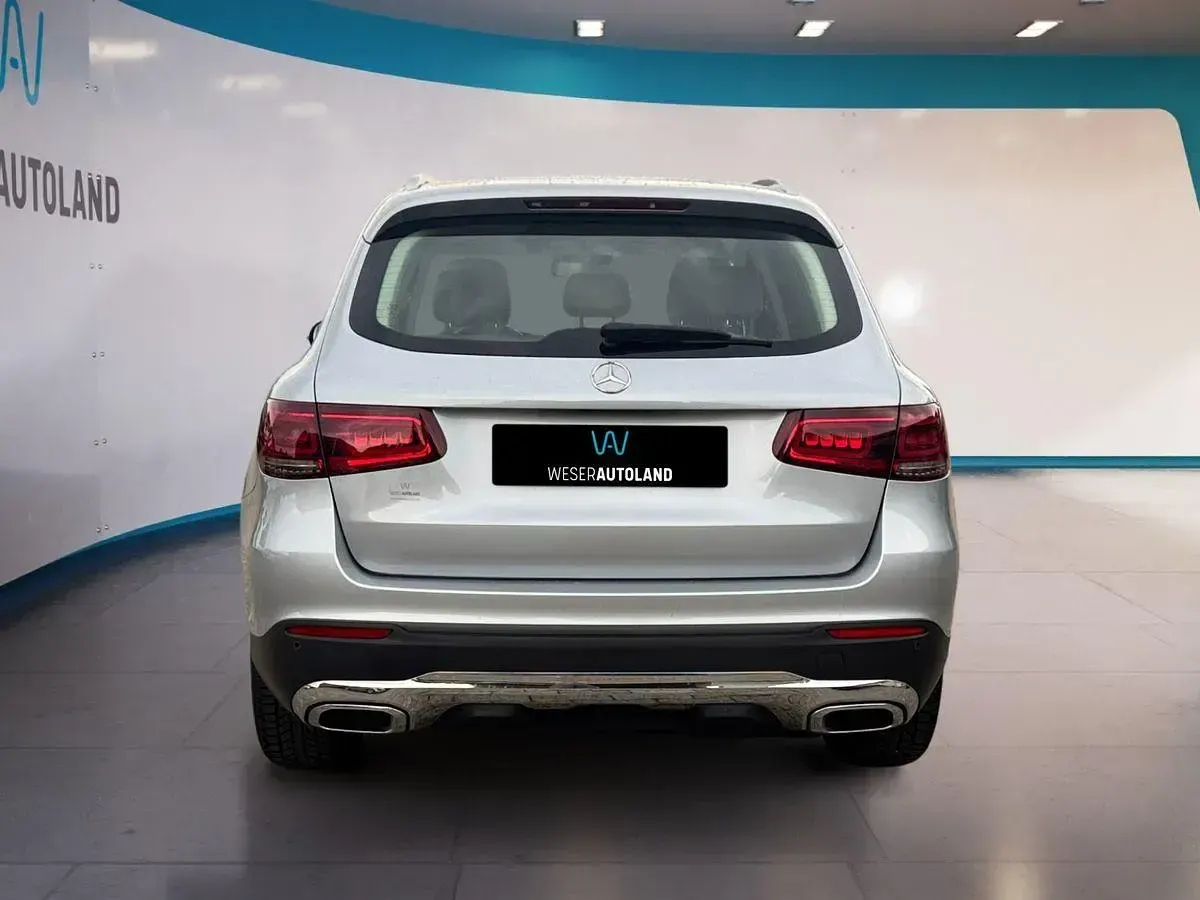 Gebraucht Mercedes GLC200 163 PS (119 kW) 2022 Hightechsilber metallic SUV