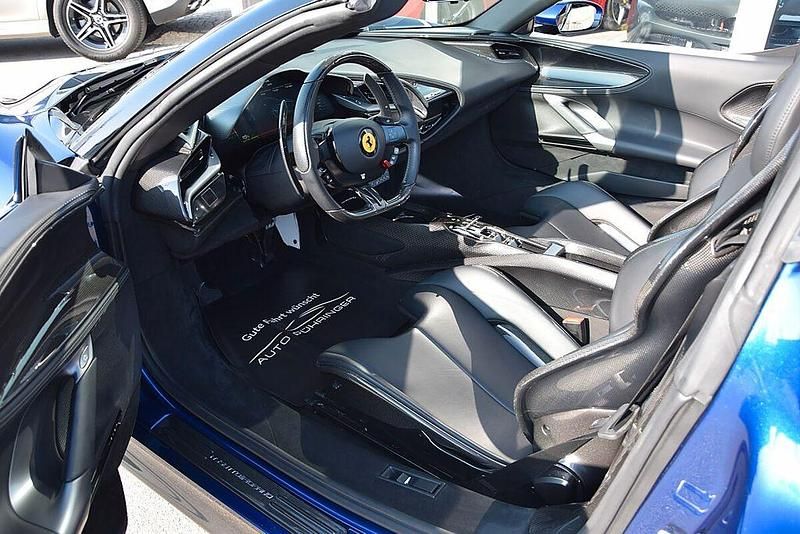 Gebraucht Ferrari SF90 2023 Blau Cabrio