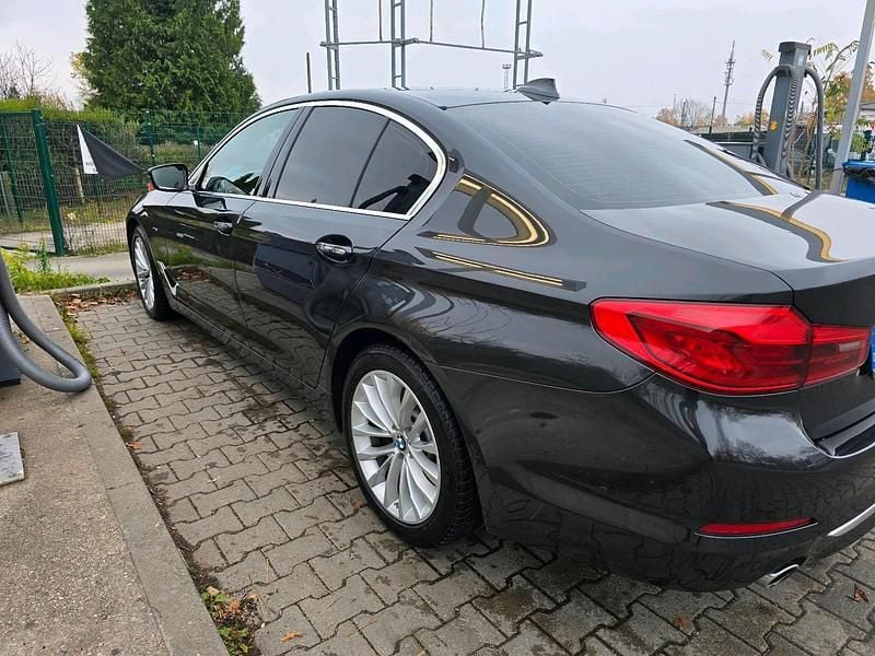 Gebraucht BMW 530 Luxury Line 265 PS (194 kW) 2017 Grau Limousine