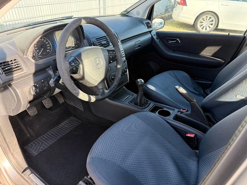 Gebraucht Mercedes A180 109 PS (80 kW) 2007 Grau Limousine