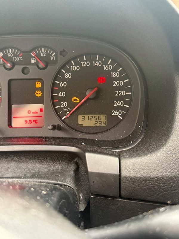 Gebraucht VW Golf IV Edition 101 PS (74 kW) 2001 Grün Kombi