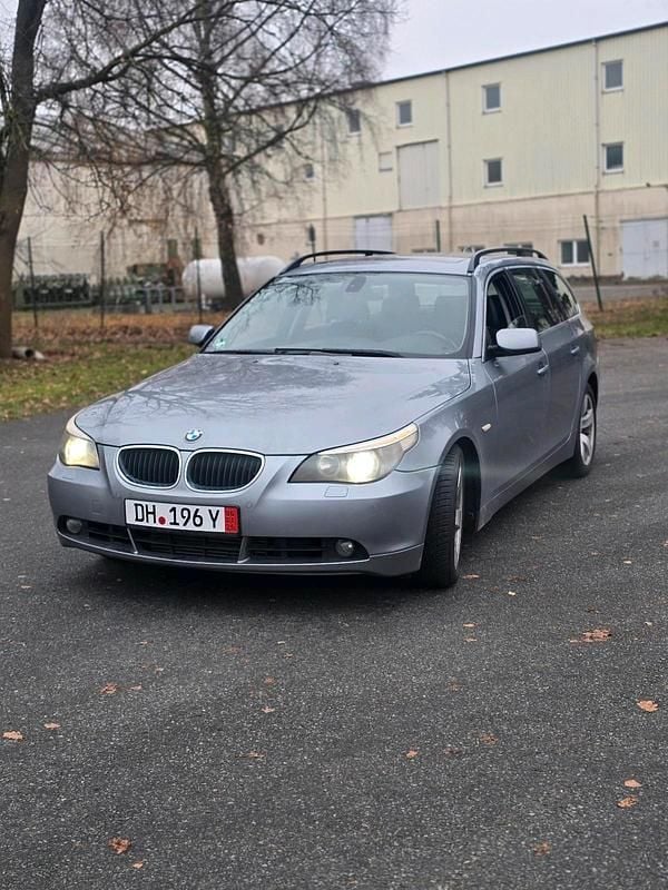 Grau Gebraucht 2005 BMW 535 Kombi | 5.399 € (Guter Preis) - Bild 1/4