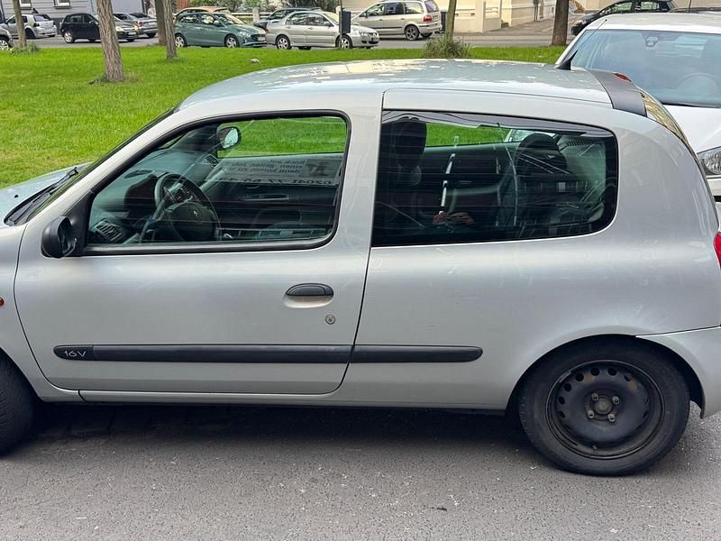 Gebraucht Renault Clio II 2002 Kleinwagen