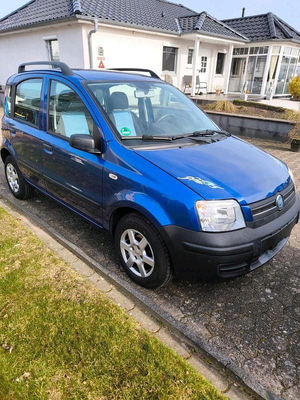 Gebraucht Fiat Panda 60 PS (44 kW) 2009 Blau Kleinwagen