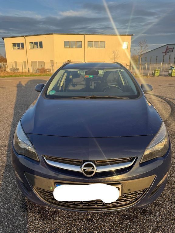 Blau Gebraucht 2015 Opel Astra Style Kombi | 4.000 € (Fairer Preis) - Bild 1/4