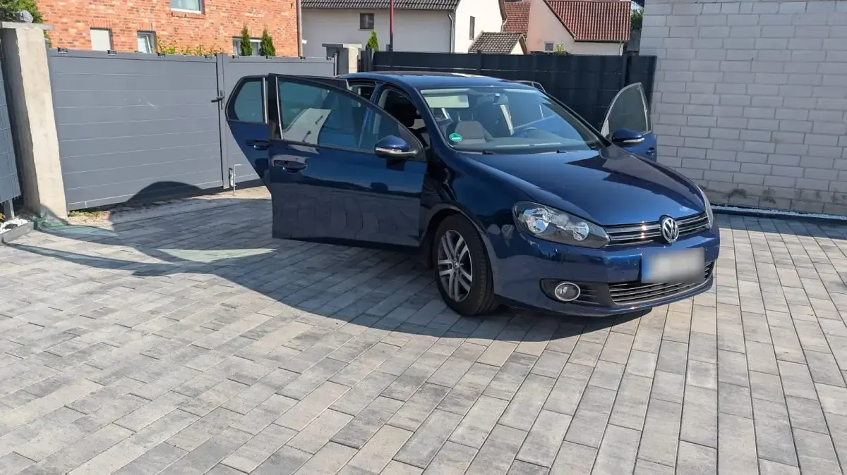 Gebraucht VW Golf VI 160 PS (117 kW) 2009 Blau Kleinwagen