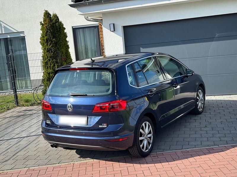 Gebraucht VW Golf Highline 150 PS (110 kW) 2014 Blau SUV