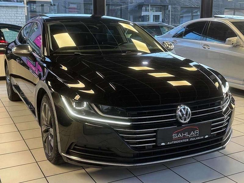Gebraucht VW Arteon Elegance 239 PS (175 kW) 2017 Deep black perleffekt Kleinwagen