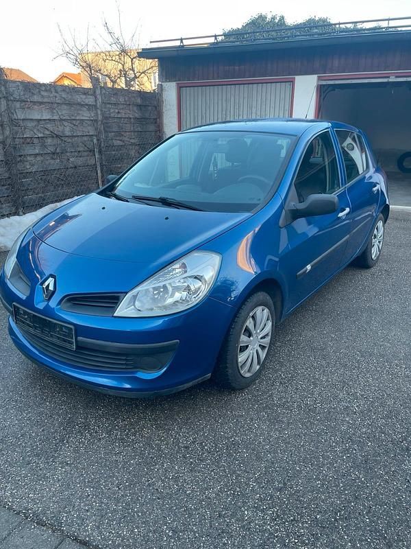 Gebraucht Renault Clio III 75 PS (55 kW) 2008 Kleinwagen