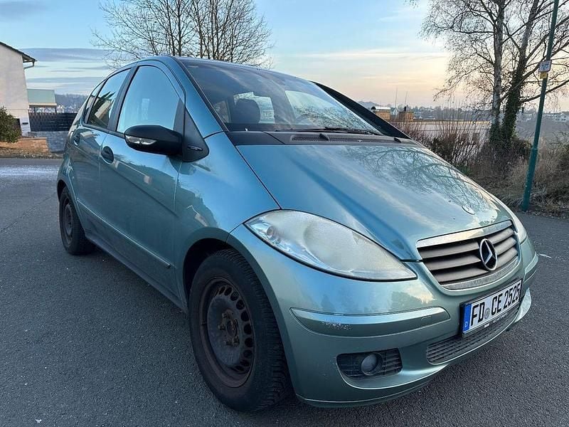 Grau Gebraucht 2005 Mercedes A150 Classic Van / Kleinbus | 2.690 € (Fairer Preis) - Bild 1/4