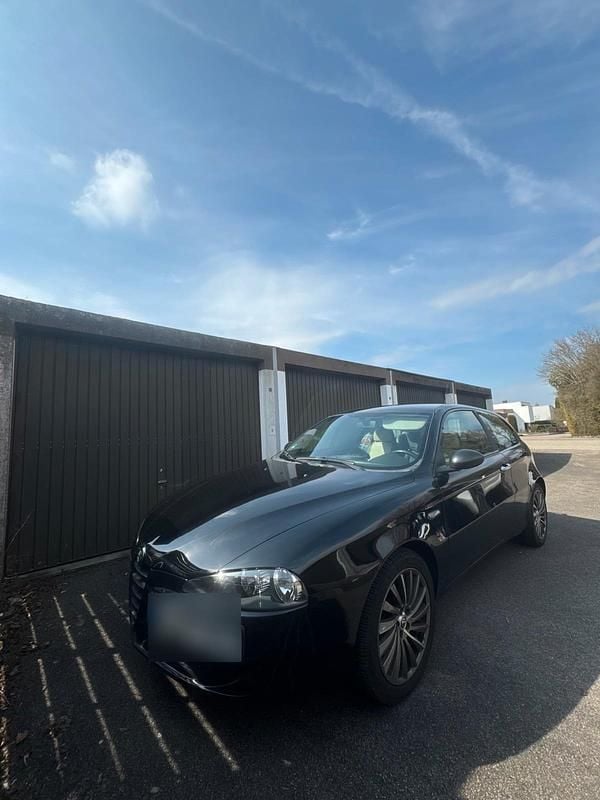 Gebraucht Alfa Romeo 147 140 PS (102 kW) 2008 Schwarz Kleinwagen