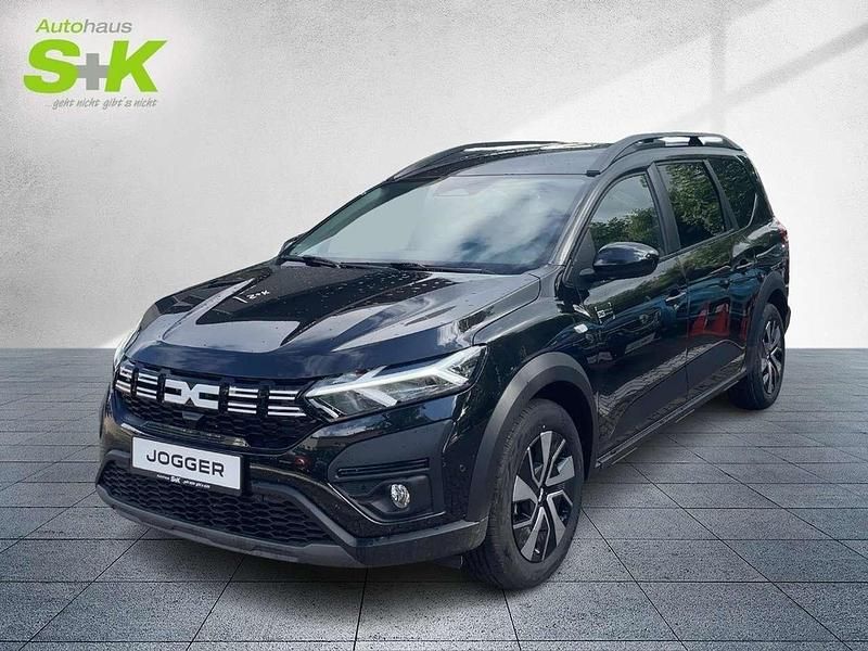 Perlmuttschwarz metallic (schwarz) Neu 2025 Dacia Jogger Expression Van / Kleinbus | 26.980 € (Fairer Preis) - Bild 1/4