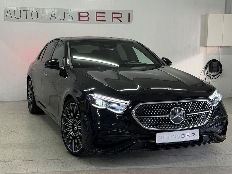 Schwarz Gebraucht 2025 Mercedes E450 AMG Limousine | 77.999 € (Superpreis) - Bild 1/4