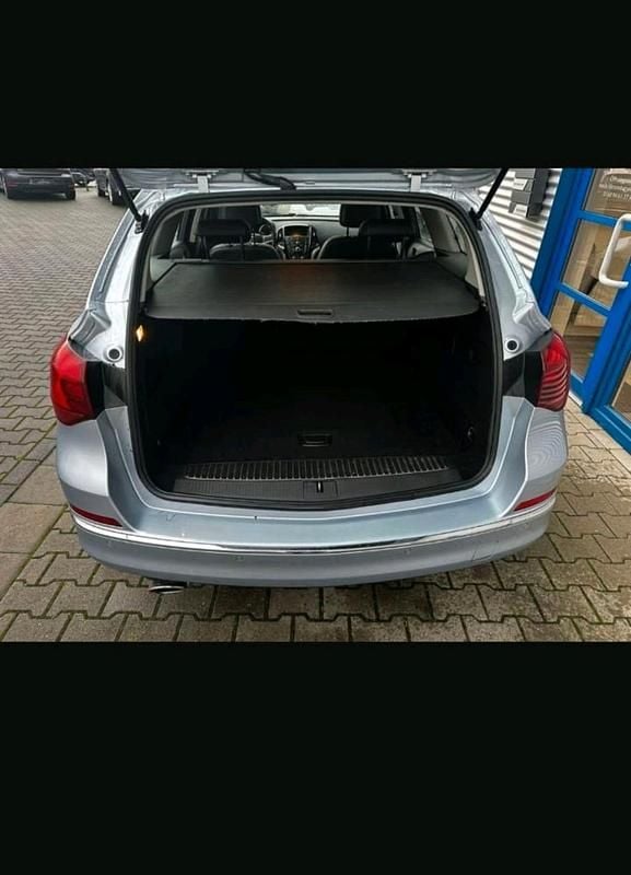 Gebraucht Opel Astra 140 PS (102 kW) 2015 Andere farben Kombi