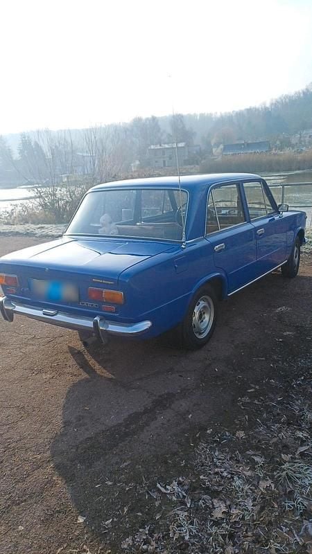 Second-hand Lada 2101 60 CP (44 kW) 1977 Albastru Berlinǎ