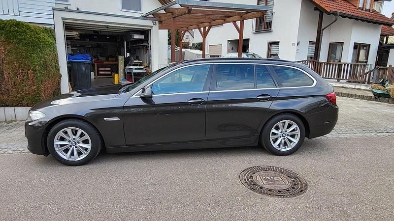 Gebraucht BMW 520 Performance 184 PS (135 kW) 2013 Braun Kombi