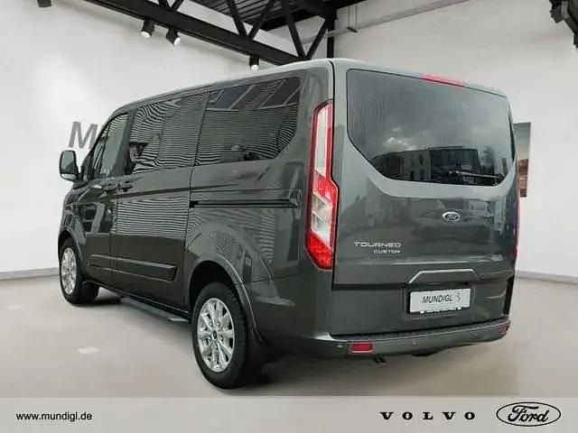 Gebraucht Ford Tourneo Custom Titanium 150 PS (110 kW) 2023 Grau (magneticgrau (metallic)) Van