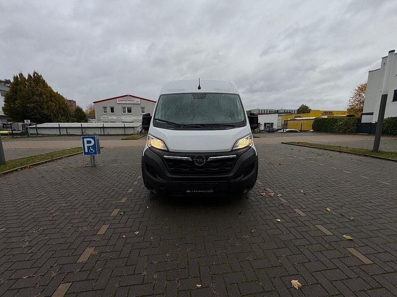 Gebraucht Opel Movano 165 PS (121 kW) 2024 Weiß Van