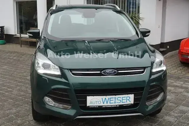 Używany Ford Kuga Titanium 150 KM (110 kW) 2016 Zielony SUV