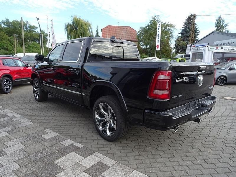 Gebraucht Dodge Ram Limited 264 PS (194 kW) 2024 Diamond black (metallic) Abholung