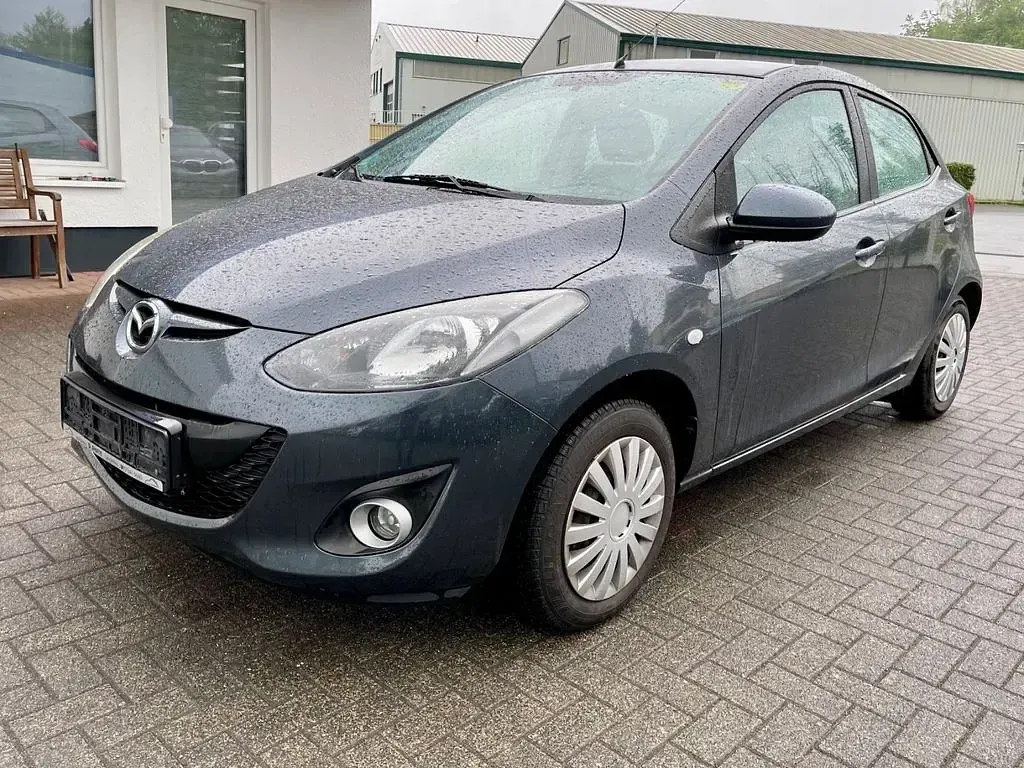 Usata Mazda 2 84 CV (61 kW) 2012 Grigio Utilitaria