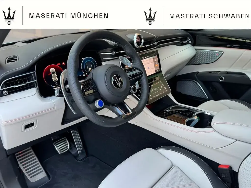 Neu Maserati Grecale 530 PS (389 kW) 2026 Silber SUV