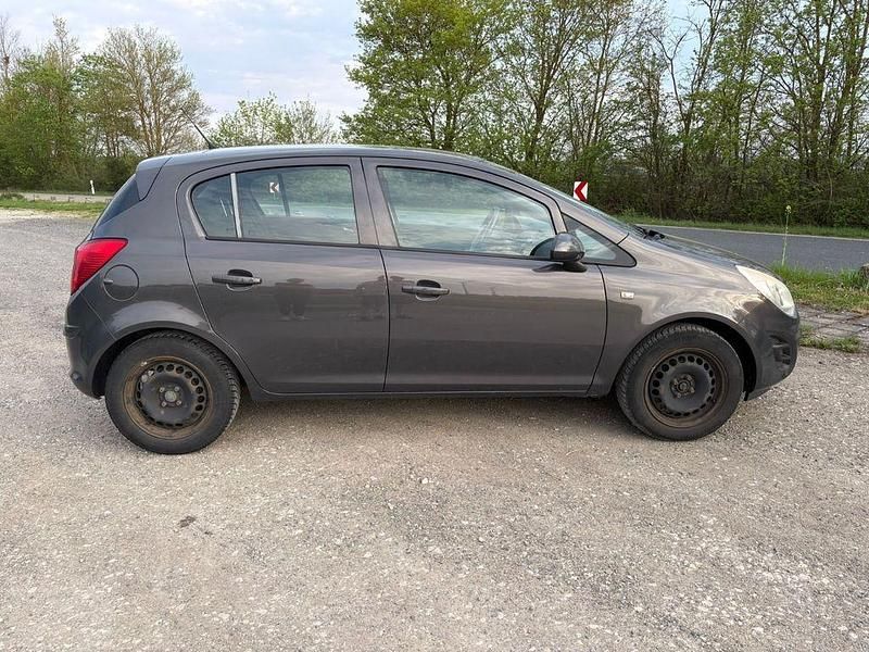 Second-hand Opel Corsa 86 CP (63 kW) 2013 Gri Hatchback