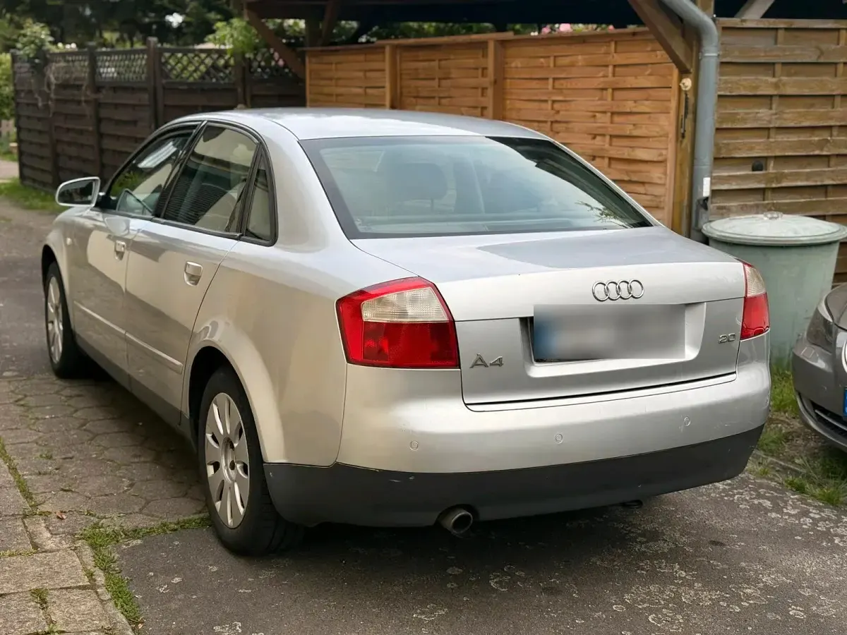Gebraucht Audi A4 131 PS (96 kW) 2005 Silber Limousine