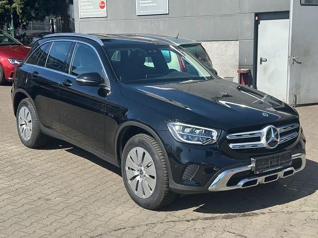 Schwarz Gebraucht 2021 Mercedes GLC300e SUV | 28.500 € (Superpreis) - Bild 1/4