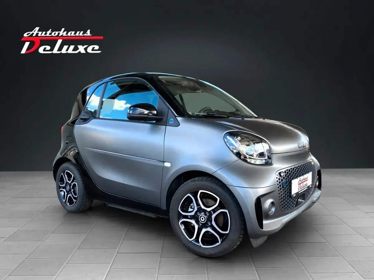 Gebraucht Smart ForTwo Coupé 60 kW (82 PS) 2023 Grau Coupé