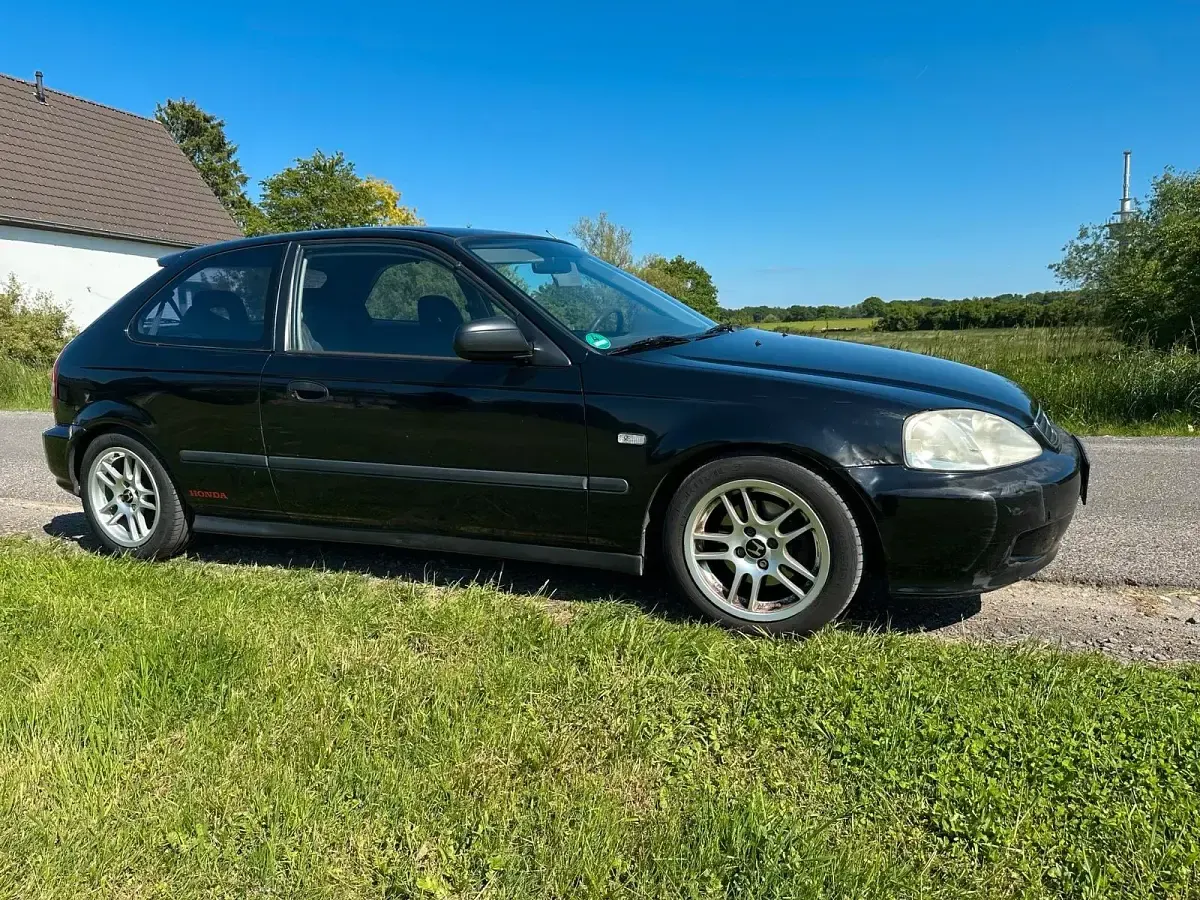 Gebraucht Honda Civic 90 PS (66 kW) 2001 Schwarz Limousine