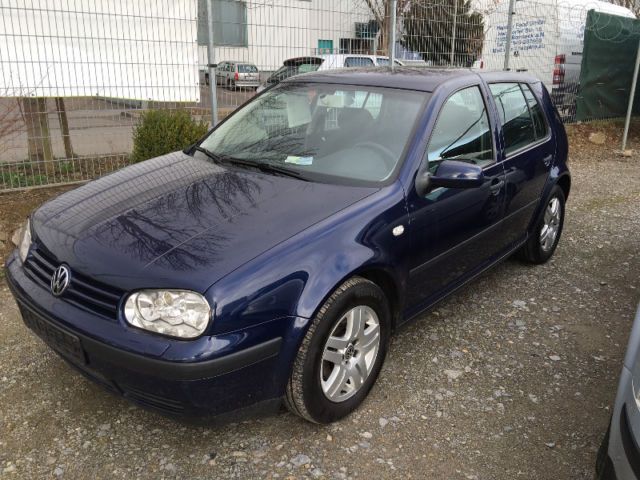 Gebraucht VW Golf IV 101 PS (74 kW) 2002 Blau metallic Limousine