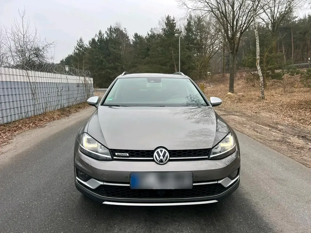Gebraucht VW Golf Alltrack 184 PS (135 kW) 2015 Andere farben Kombi