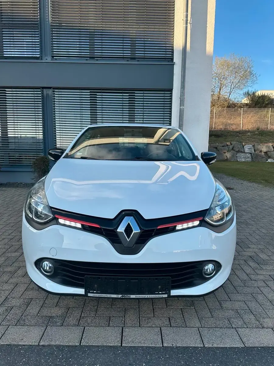 Gebraucht Renault Clio IV 73 PS (53 kW) 2015 Weiß Kleinwagen