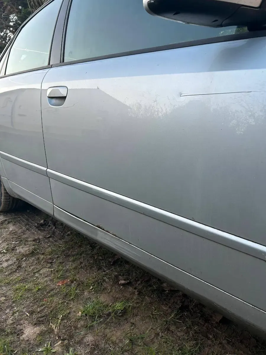 Używany Audi A4 131 KM (96 kW) 2004 Srebrny Sedan/Limuzyna