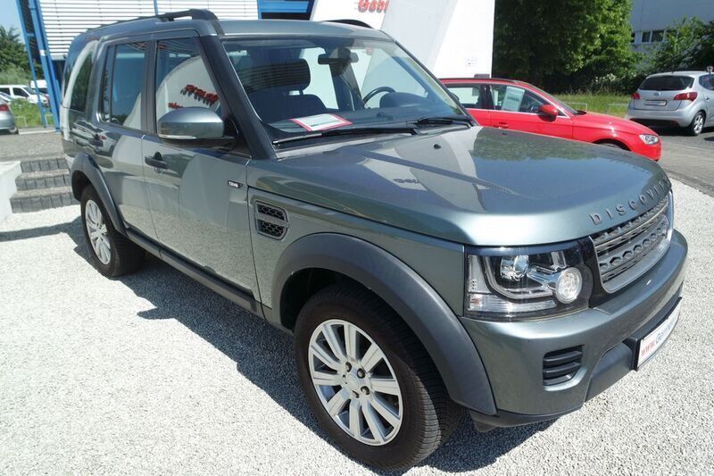 Grau Gebraucht 2015 Land Rover Discovery 4 S SUV | 26.990 € (Teuer) - Bild 1/4