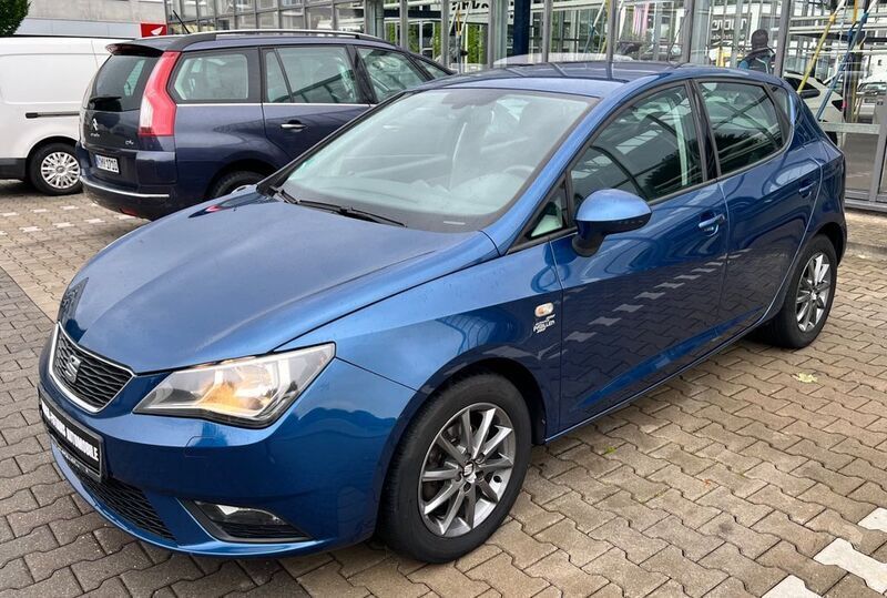Blau Gebraucht 2015 Seat Ibiza Style Limousine | 6.200 € (Fairer Preis) - Bild 1/4