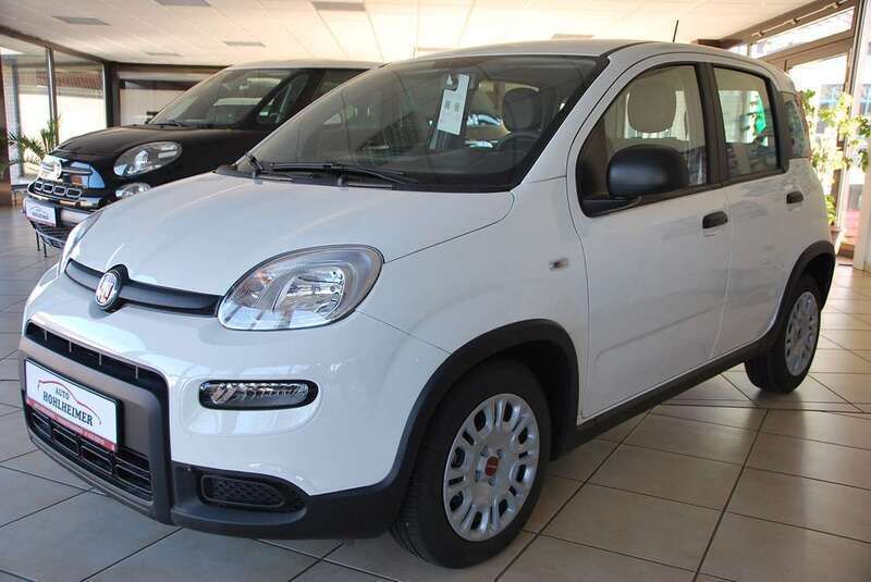 296 / gelato weiß Gebraucht 2024 Fiat Panda Kleinwagen | 14.990 € (Etwas zu teuer) - Bild 1/4