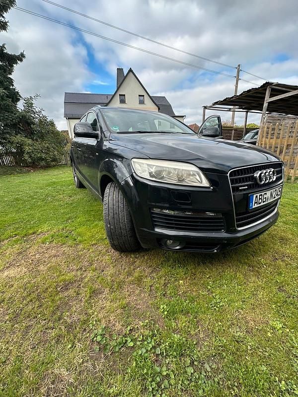 Schwarz Gebraucht 2007 Audi Q7 S-Line SUV | 6.900 € (Superpreis) - Bild 1/4