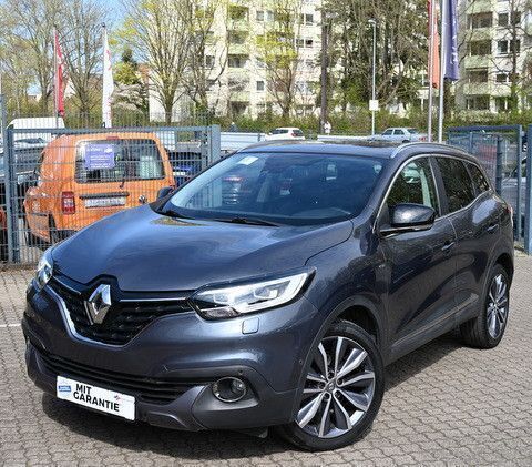 Grau Gebraucht 2016 Renault Kadjar Bose Edition SUV | 12.490 € (Fairer Preis) - Bild 1/4
