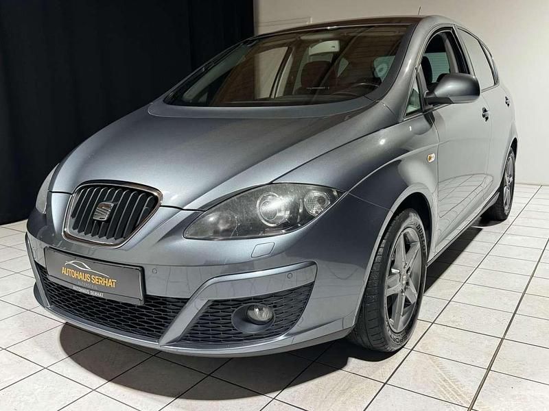 Grau Gebraucht 2014 Seat Altea 4You Van / Kleinbus | 6.200 € (Fairer Preis) - Bild 1/4