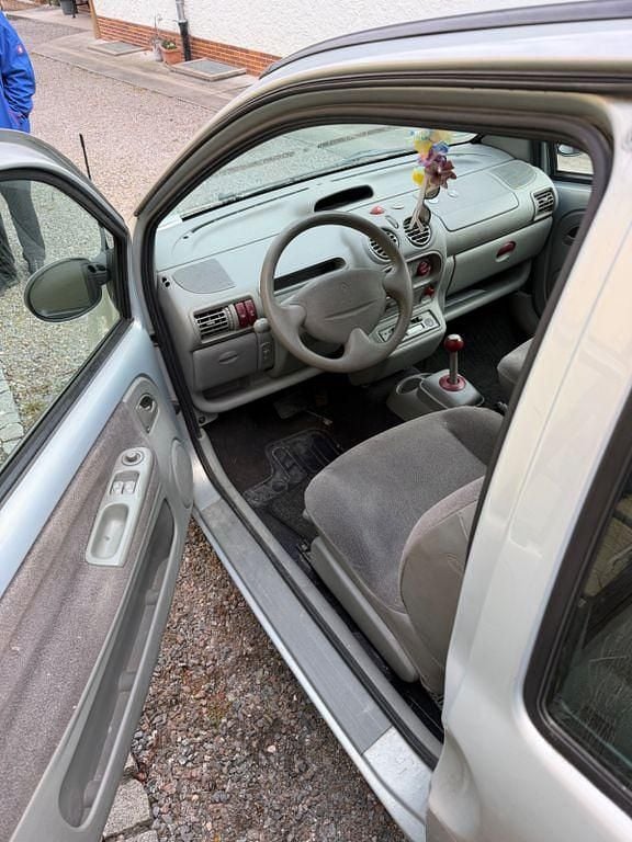 Gebraucht Renault Twingo Expression 75 PS (55 kW) 2002 Beige Kleinwagen