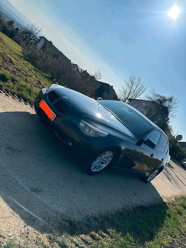 Gebraucht BMW 524 191 PS (140 kW) 2004 Schwarz Limousine