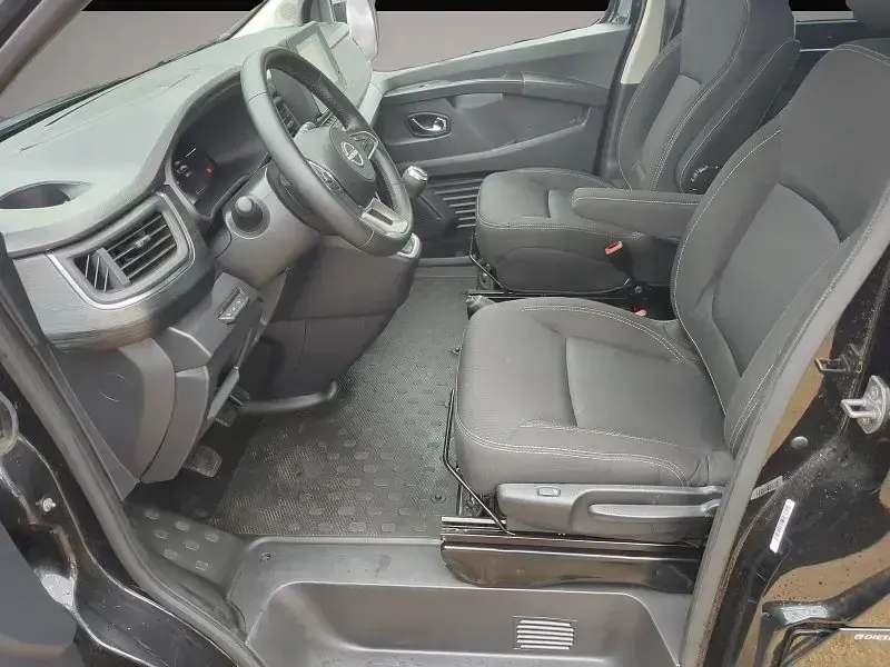 Gebraucht Nissan Primastar Tekna 150 PS (110 kW) 2025 Schwarz Van / Kleinbus
